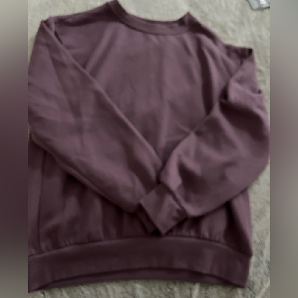 Forever 21 Crewneck-L